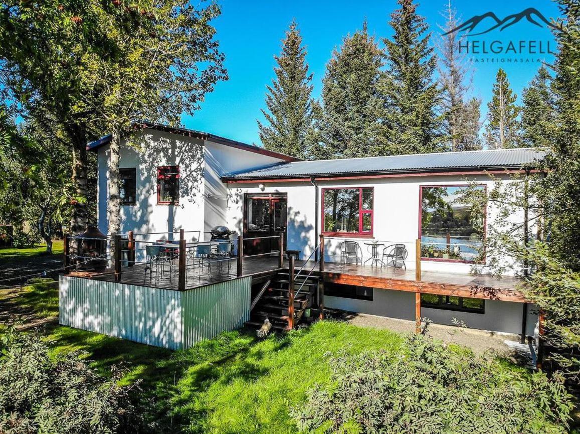 Laugaras Homestay Exterior photo